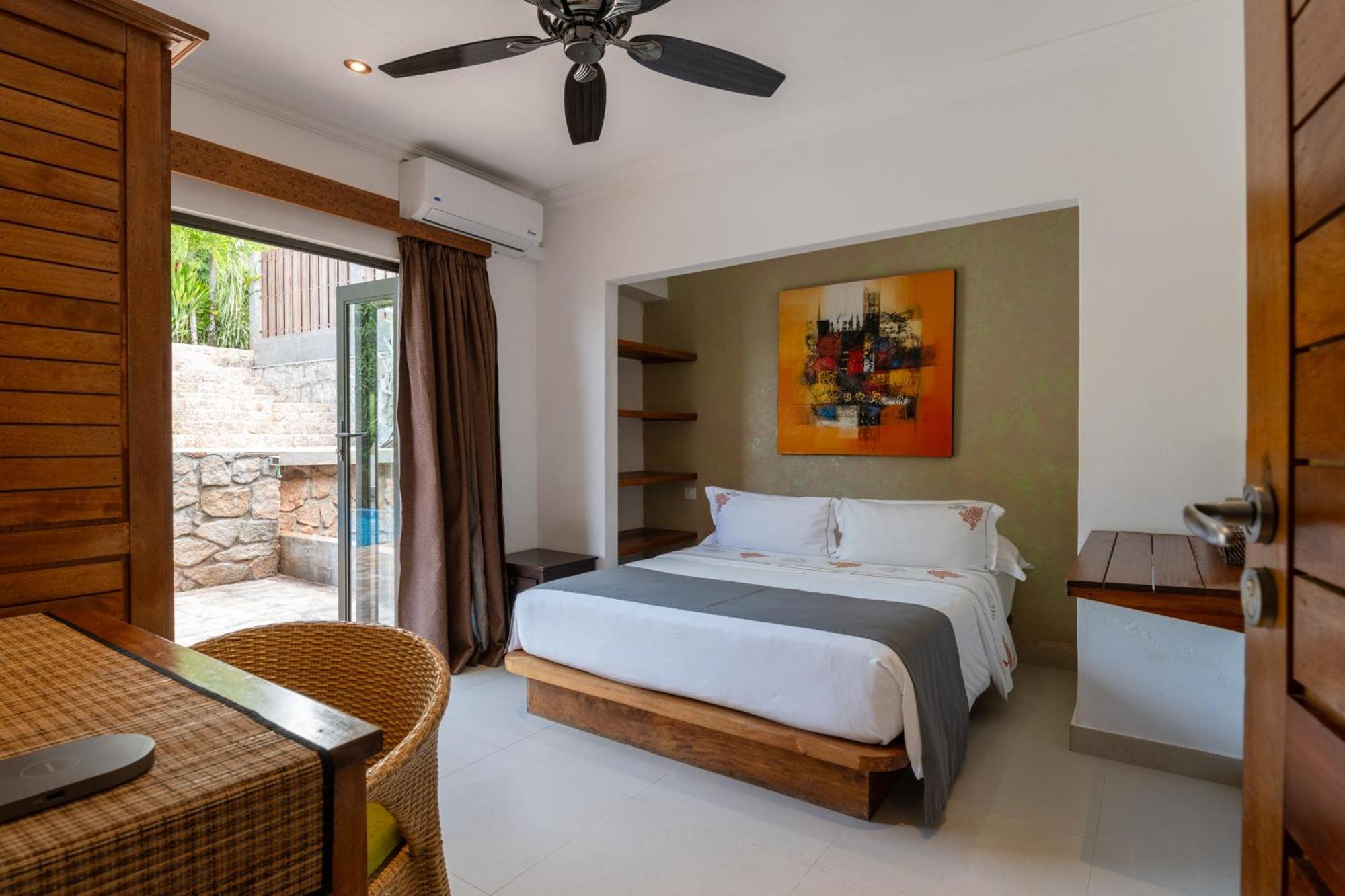 מלון Le Duc De Praslin 5*