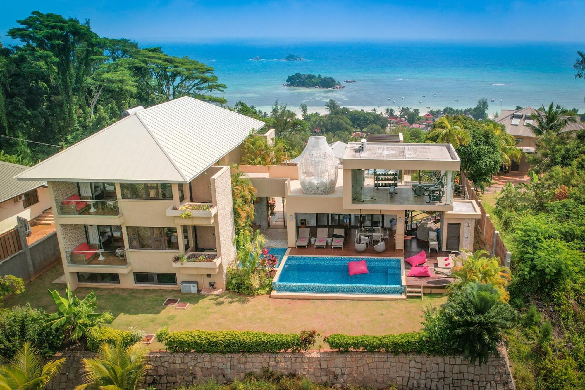 Le Duc De Praslin Hotel 5*